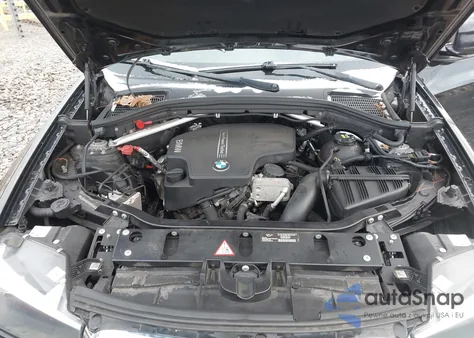 2015 BMW X3 xDrive28I z USA, uszkodzony, nr VIN 5UXWX9C53F0D51058